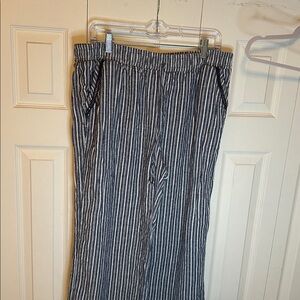 Briggs New York Blue and White Striped Wide Leg Pants